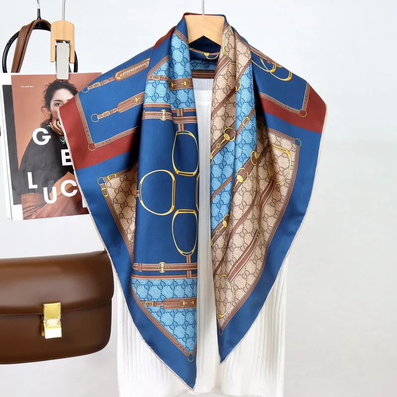 

High-end Elegant Women Fine Four-check Chain Light Luxury Print Quality 14MM Twill Silk Hand-rolled Edge Big Square Scarf Shawl