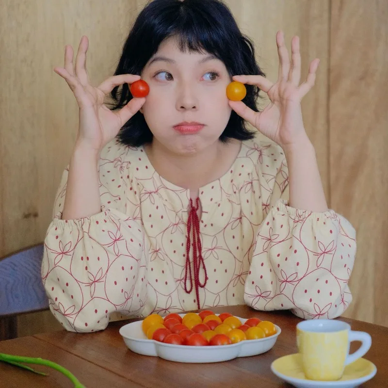 ثوب نوم نسائي من القطن المصقول الدافئ فستان نوم عتيق مطبوع عليه فراولة وأكمام طويلة فستان منزلي فضفاض للخريف ملابس مريحة للاستلقاء #3