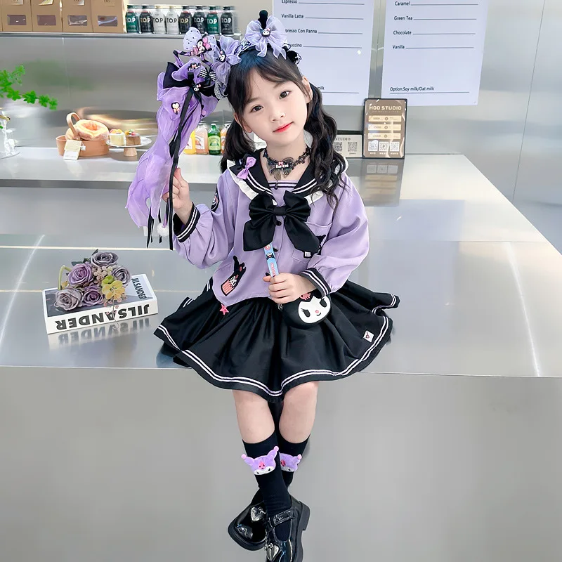 

Комплект из двух предметов: юбка-плиссе и лонгслив в стиле преппи с мультяшным принтом Куроми для девочек, весенняя одежда, модный повседневный костюм для активного отдыха