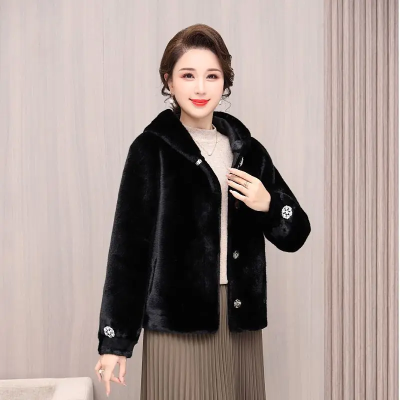 Mink Velvet Casual Coat Women's Fashion Mother's Fur Integrated Short Hooded Autumn And Winter New Wild Loose Warm Coat Female