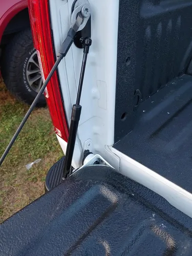 Imagen 2 del producto Amortiguador de puerta trasera para camión, accesorios de apertura suave, fácil de levantar, para 2015-2023 F150
