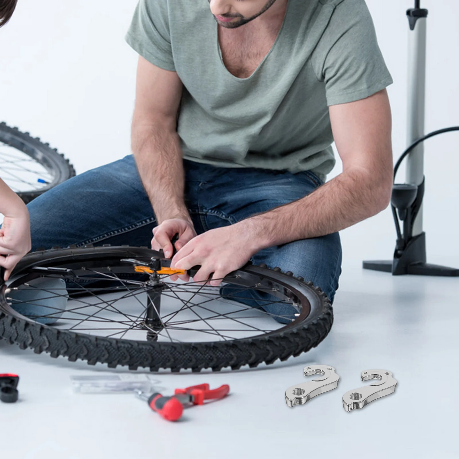 

2Pcs Rear Derailleur Hanger Alloy Bike Frame Tail Hook Durable Repair Replacement Rear Derailleur Hanger