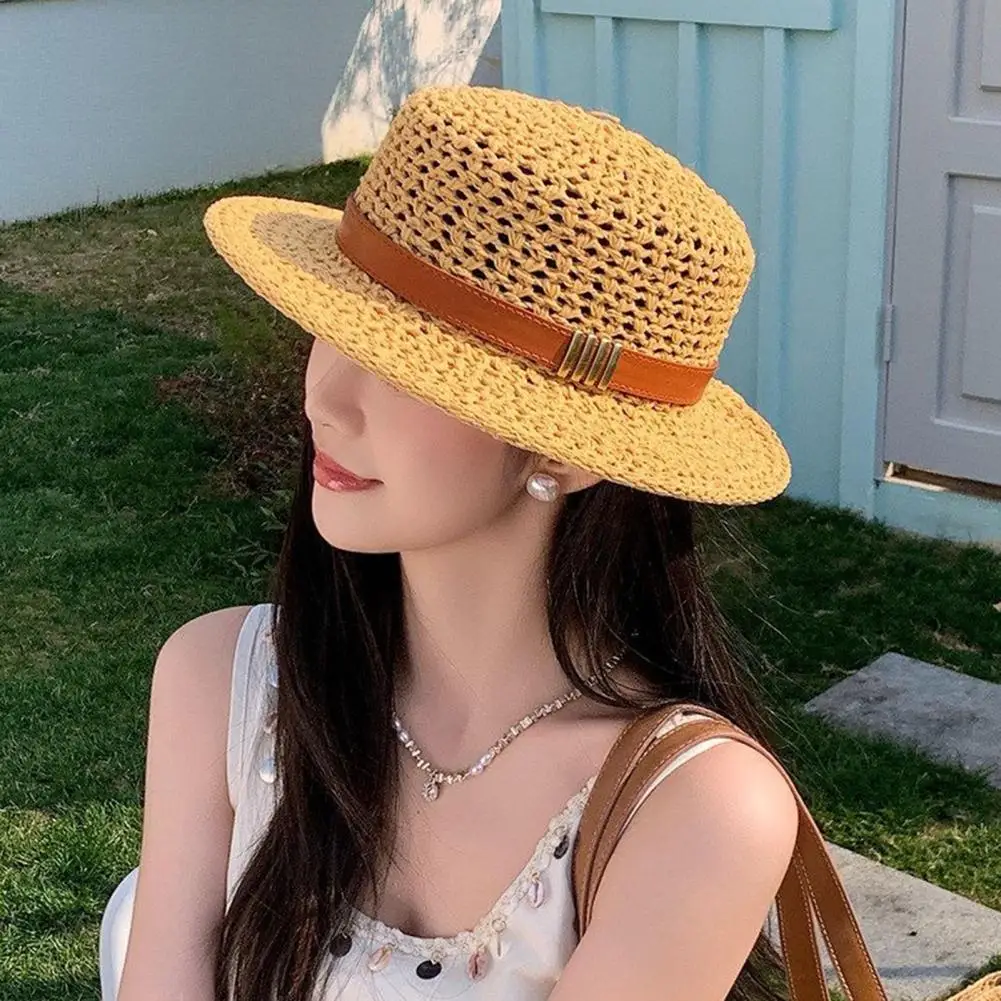 Breathable Straw Hat Straw Sun Hat Flat Top Knitted Straw Hat with Imitation Leather Strap Wide Brim Sun Protection Breathable