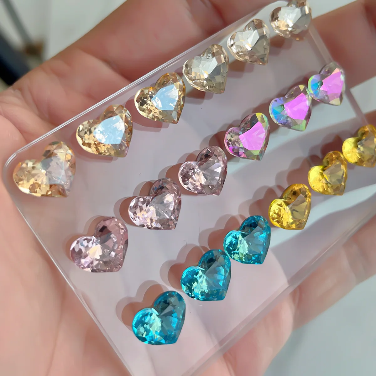 10PCS Luxury Super Sparkle K9 Peach Diamonds Nake Pointed Love Heart Nail Rhinestones Jewel Decorations Manicure Colorful Charms