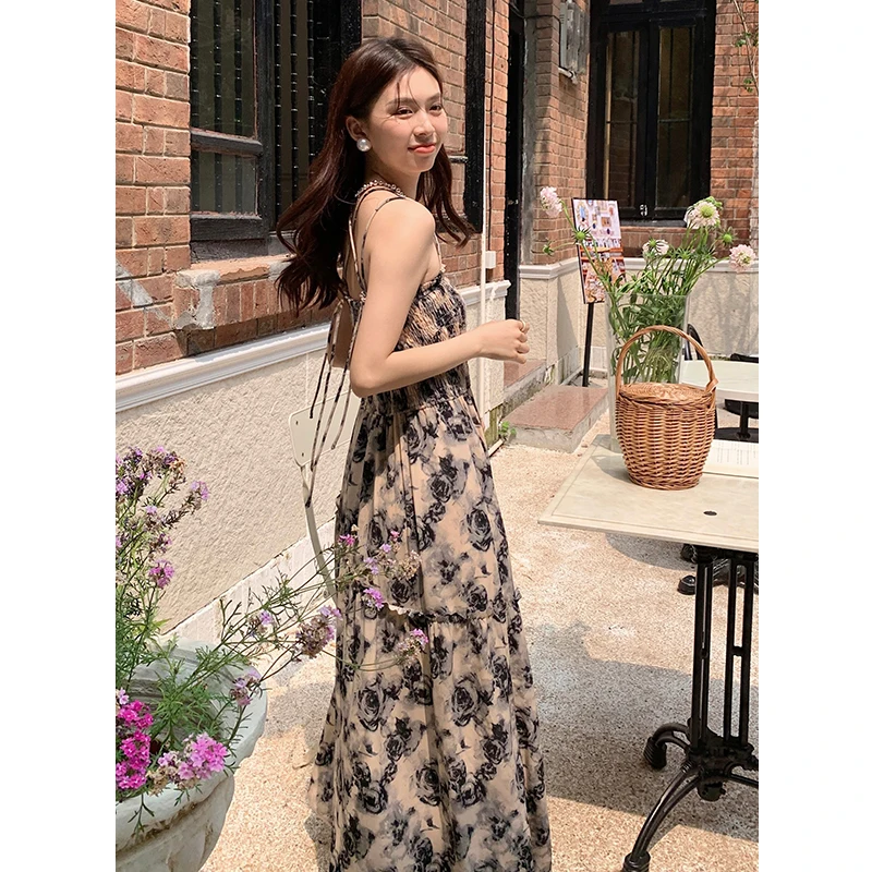 

2024 Summer New Women's Elegant Printed Chiffon Pleated Dress with Strap Fragmented Flower Long Dress Beach Style