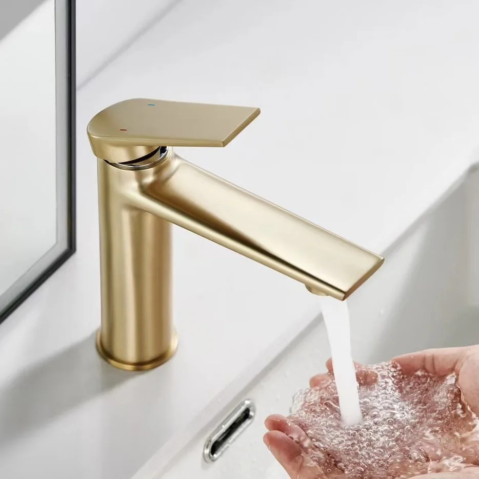 

All-copper brushed gold cold and hot basin faucet, household bathroom, washbasin, ceramic valve core