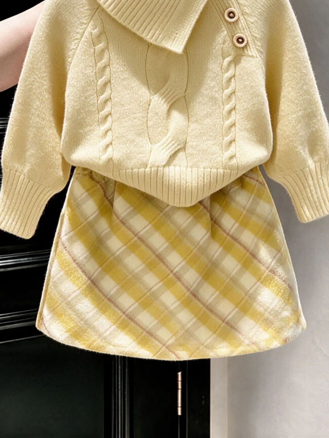 Girls' Set Spring and Autumn New Children's Milk Yellow Collar Knitted Sweater+Half Skirt Two Piece Set 3