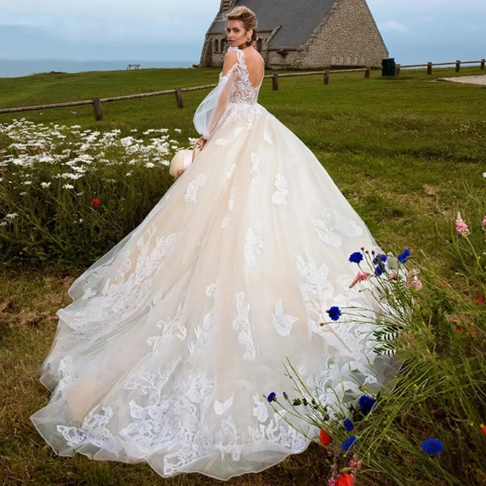 Luxury Long V Neck Tulle Wedding Dresses Half Sleeves with Appliques Open Back A Line Sweep Train Vestido De Casamento