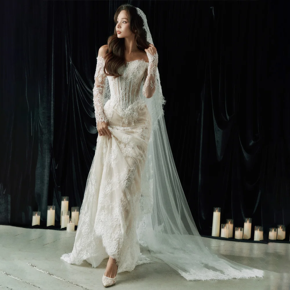 Romantic Off Shoulder Lace Wedding Dresses Long Sleeve Lace Mermaid Corset Bodice Bride Gowns Applique Robe De mariée Customized