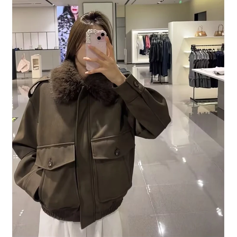 Winter Jackets Women's 2025 New Fashion Retro Elegant Loose Warm Women Coats Street Chic Youth Travel Winter Long Sleeve Jackets