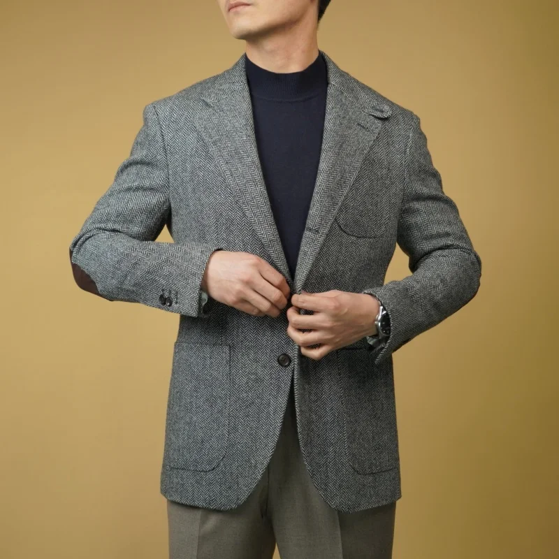 

Тяжелый мужской пиджак из твида с узором «елочка» Однобортный мужской деловой костюм Деловой костюм для свадебных банкетов