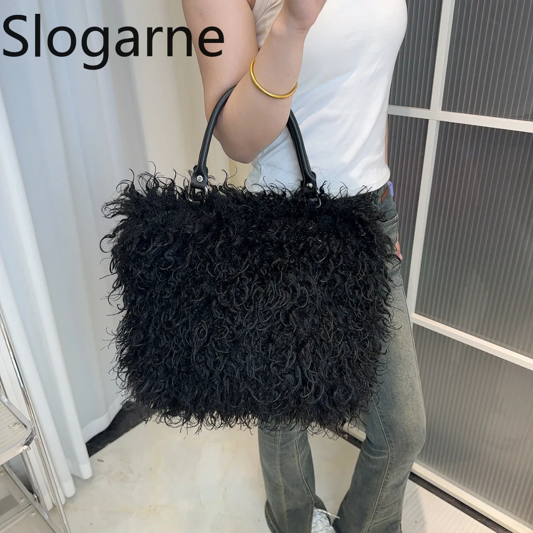 Tas Tangan Bulu Seksi Wanita 2026 Hadiah Tahun Baru Tas Tote Bulu Mongolia Fashion Wanita Tas Selempang Bulu Mewah Musim Dingin