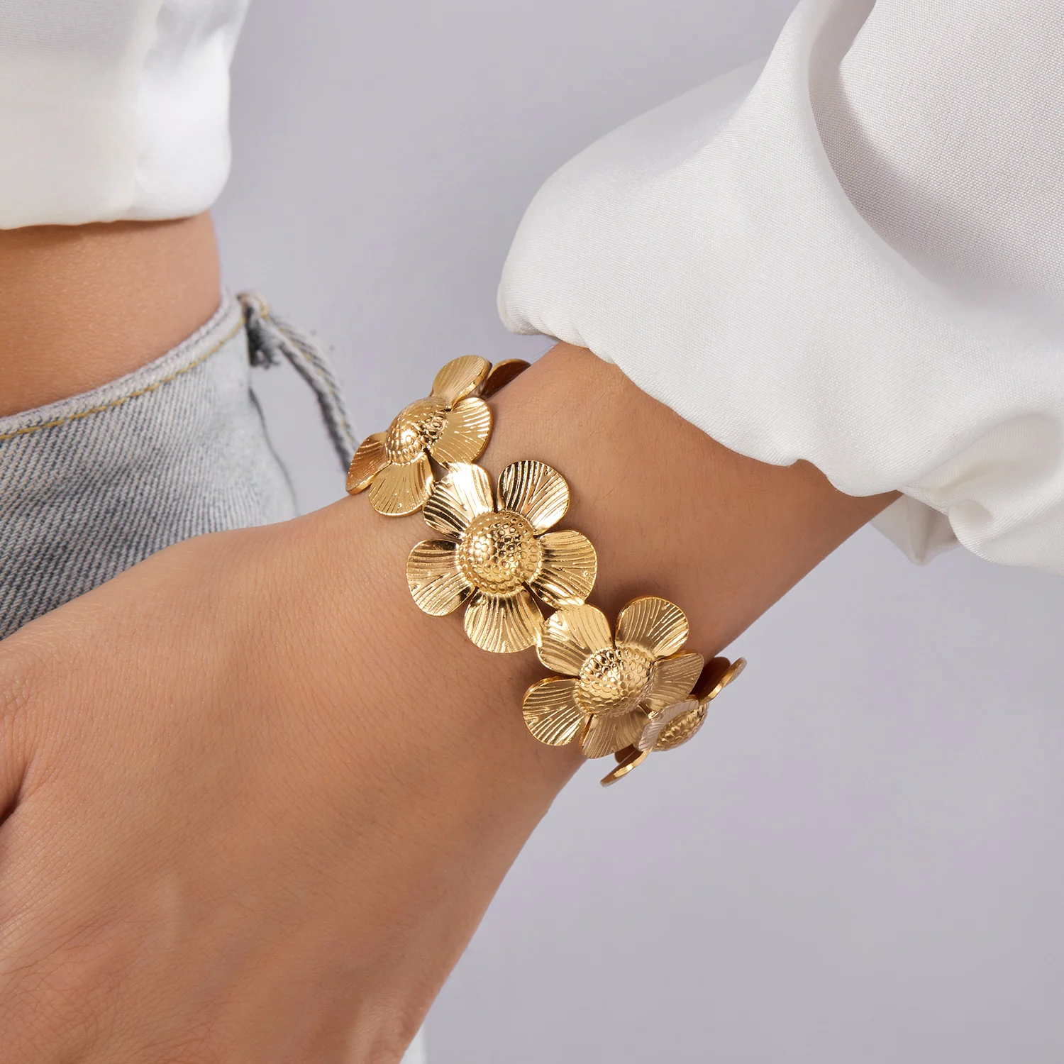 

Stainless Steel Flower Geometric Bangle Bracelet for Women Waterproof Floral Bowknot Hollow Bracelet Bangle Premium Jewelry Gift