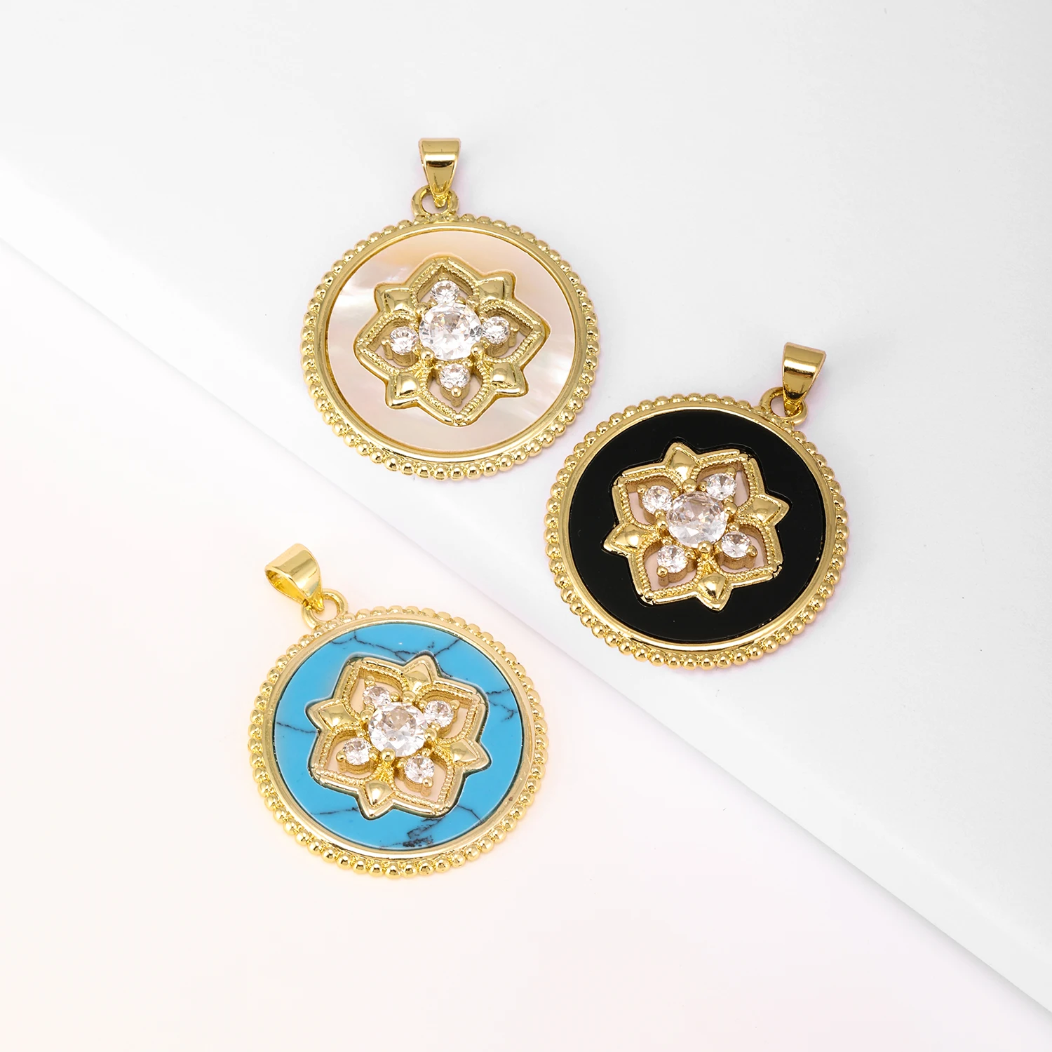 Hot Selling Light Blue/Black/White Round Shaped Pendant Copper Zircon Jewelry Nacklace Accessories Dinner Party For Women Gifts
