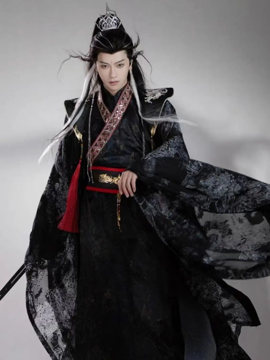 

Dark Black Men's Hanfu Traditional Chinese Fairy Martial Clothing Vintage Halloween Wuxia King Cosplay Costume Street Cloak Cape