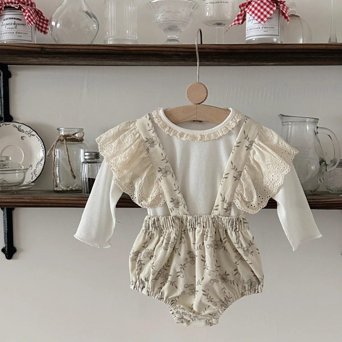 Newborn Baby Girl Suspender Romper with Floral Print Long Sleeve Lace Ruffle Under Top 2 Pieces Spring Outfit Set