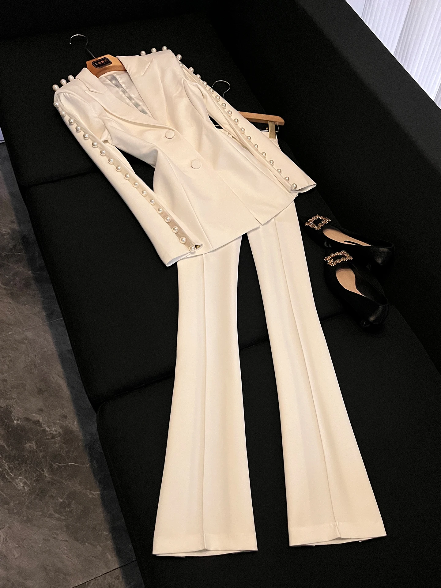 

Fashionable Heavy Embellished Pearl And Bead Embroidery Suit Pants Set with Mesh Splicing Design Quality New 2026 Style