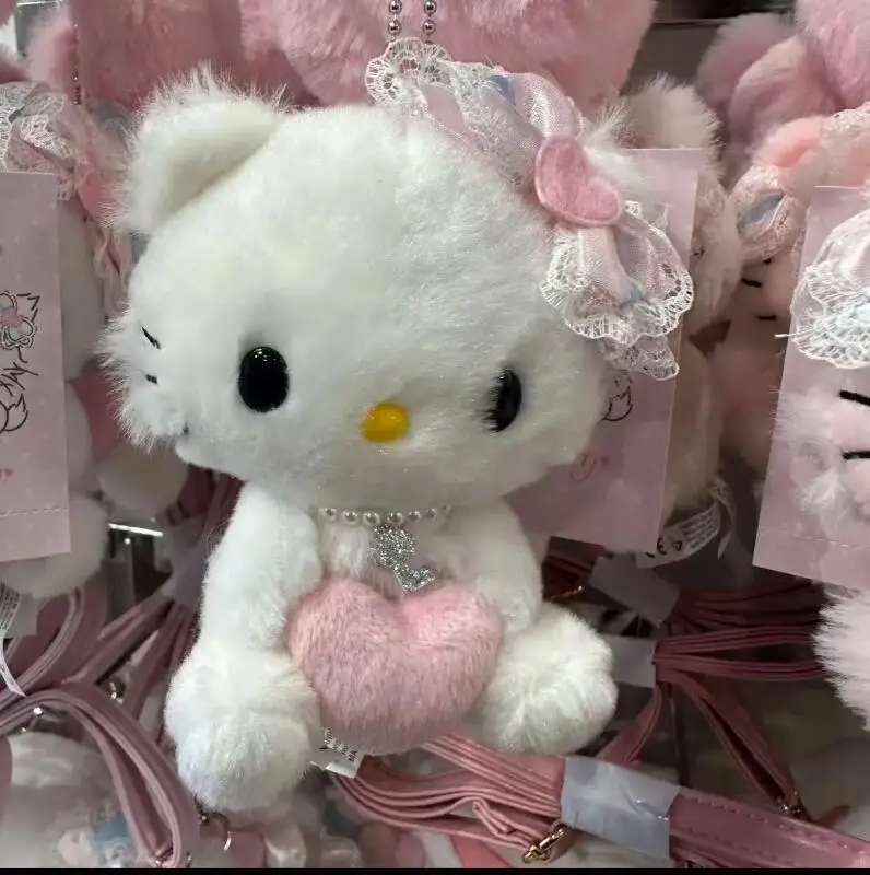 HelloKitty lindo llavero de felpa con forma de corazón Adorable mochila encanto bolso decoración Kawaii pareja regalo a juego para novia
