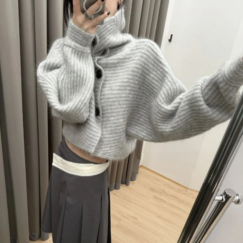 Deeptowm y2k grau gestreifte Frauen Pullover Vintage Roll kragen pullover koreanische Mode Strickjacke Harajuku Knopf Herbst lose altes Geld