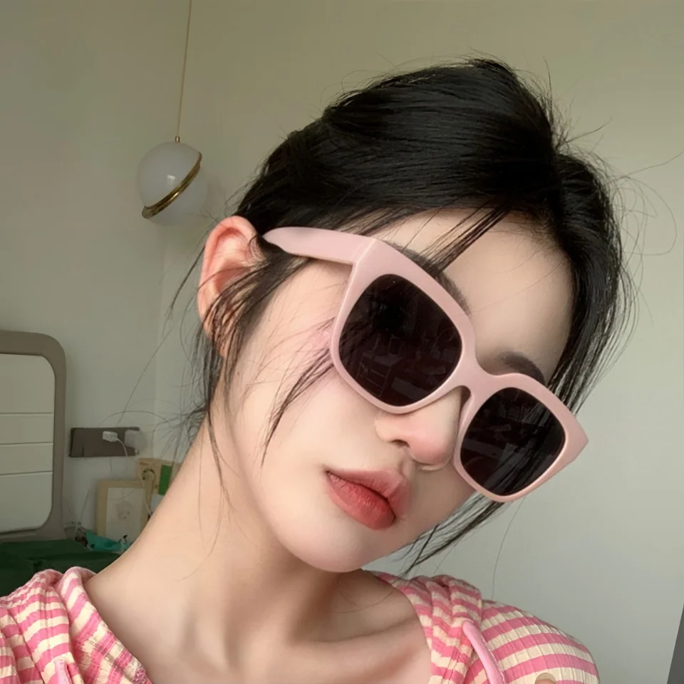 

Новые городские солнцезащитные очки в стиле минимализм для повседневного использования, универсальные, нейтральные, для улицы, с защитой от УФ-излучения UV400 и антибликовым покрытием