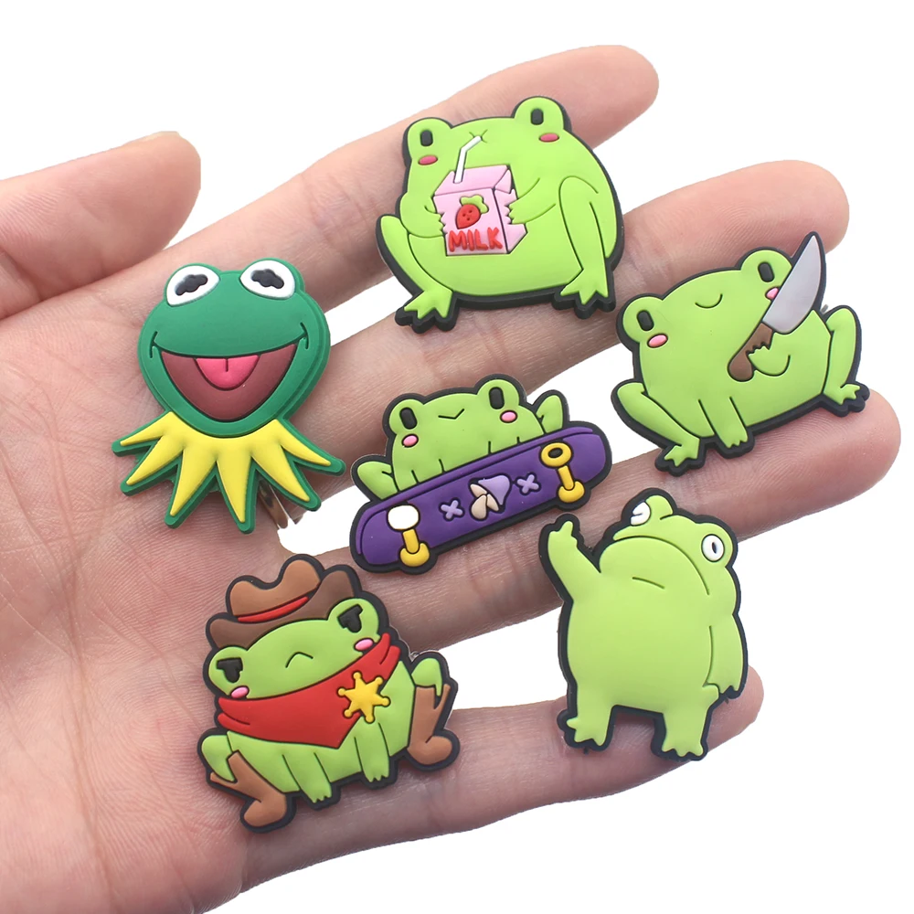 1 Stück PVC Cartoon Frosch Schuh Charms Schnalle Krokodil Jibz Clog Fit Armbänder DIY Krokodil Charms Dekorationen Loch Kinderschuhe Ornamente