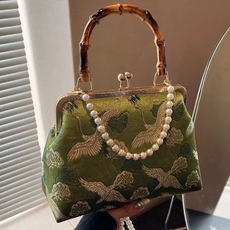 

Women's Handbag Fashion Trend Pearl Chain Crossbody Bag Exquisite Embroidery Shoulder Bag 2025 Spring New Small Square Bag
