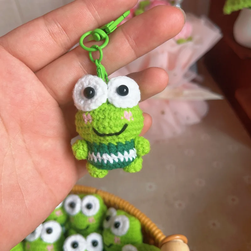 

Sanrio Cute Big-Eyed Frog New Model Handmade Knit Finished Product Big Eyed Frog Crochet Doll Keychain Cartoon Girl Gift Couple
