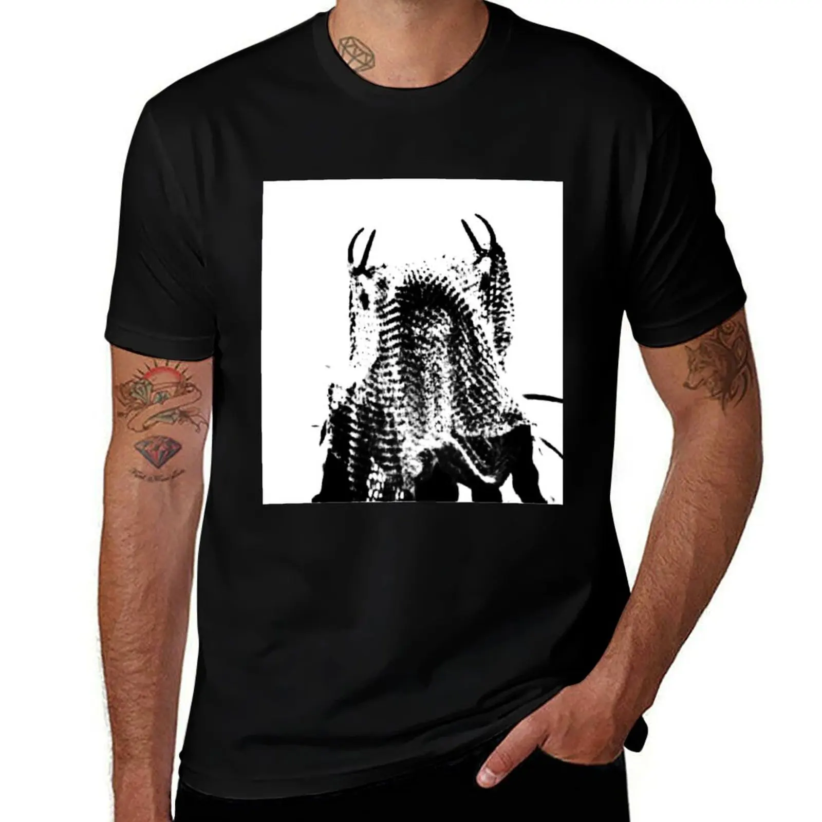 Yellowjackets Antler Queen T-Shirt Running Performance Short Sleeve Tee