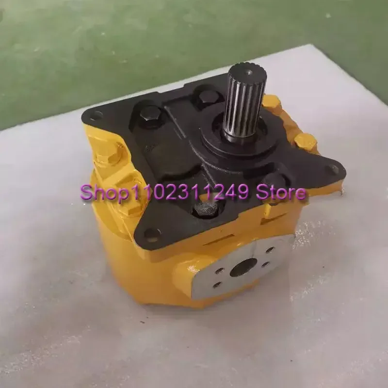 

07444-67504 Hydraulic Pump fits for Komatsu Crawler Loaders D60S-6 D65S-6 D75S-3