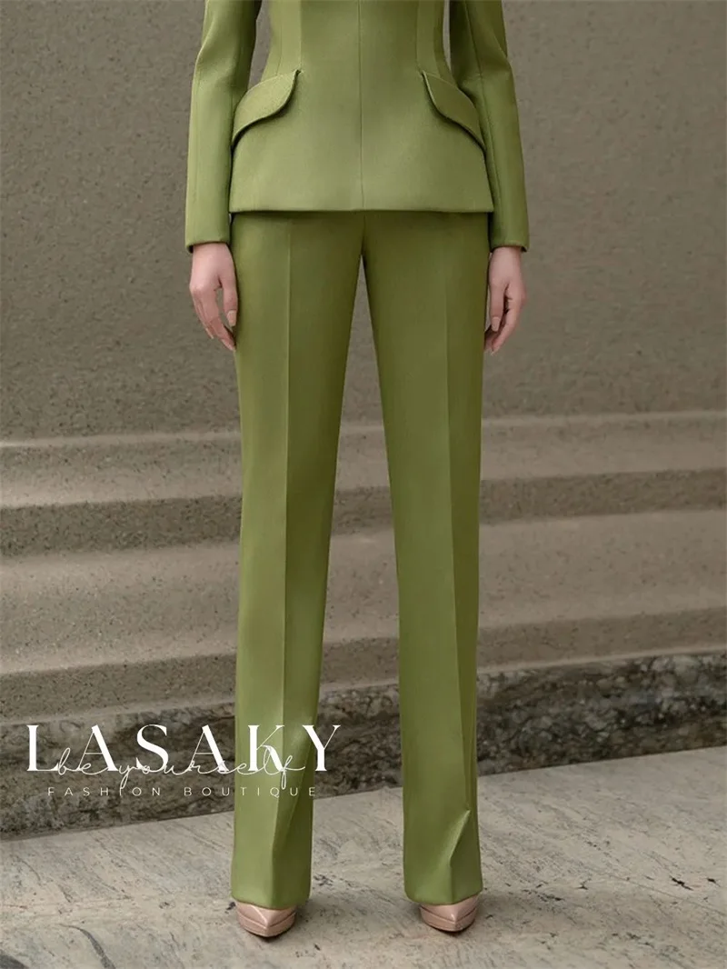 Pantaloni da donna verdi Set 2 pezzi Blazer + Pantaloni Giacca da ufficio formale con fiori 3D bianchi Cappotto da ballo smoking da sposa personalizzato