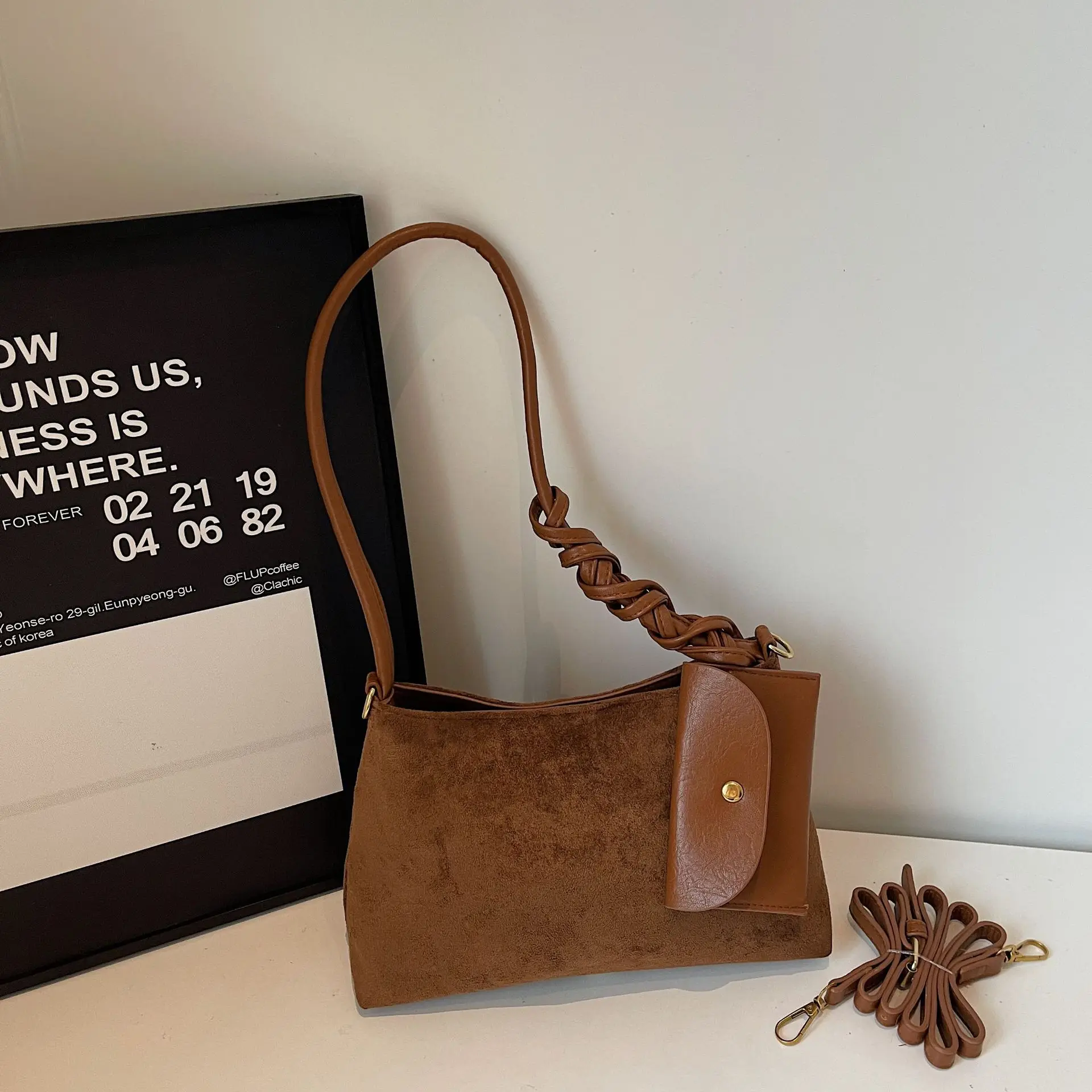 

Suede Bag Niche Suede Underarm Double Bag Retro Underarm Simple Shoulder Bag
