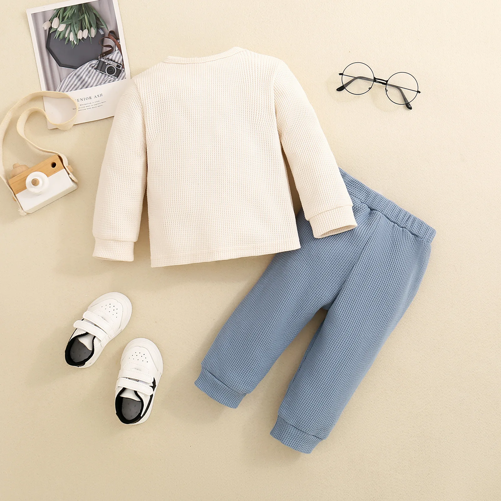 Baby Boy Long Sleeve round Neck Waffle Pattern Solid Color Outfit with Long Pants Infant Clothing Set