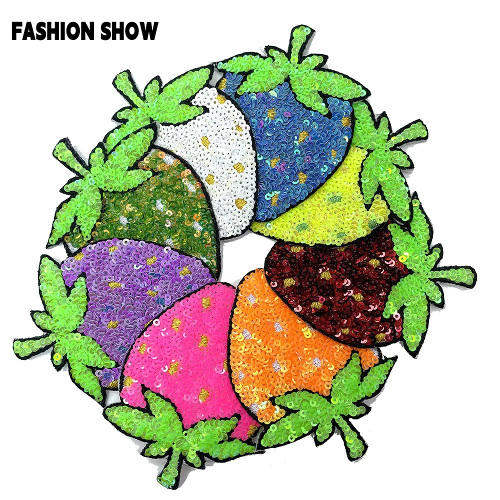 [Paquets de fraises scintillants] autocollants de broderie à paillettes douces et épicées pour pulls et jeans décoration DIY autocollants en tissu de broderie scintillant accessoires de matériaux faits à la main peuvent être repultés et cousus