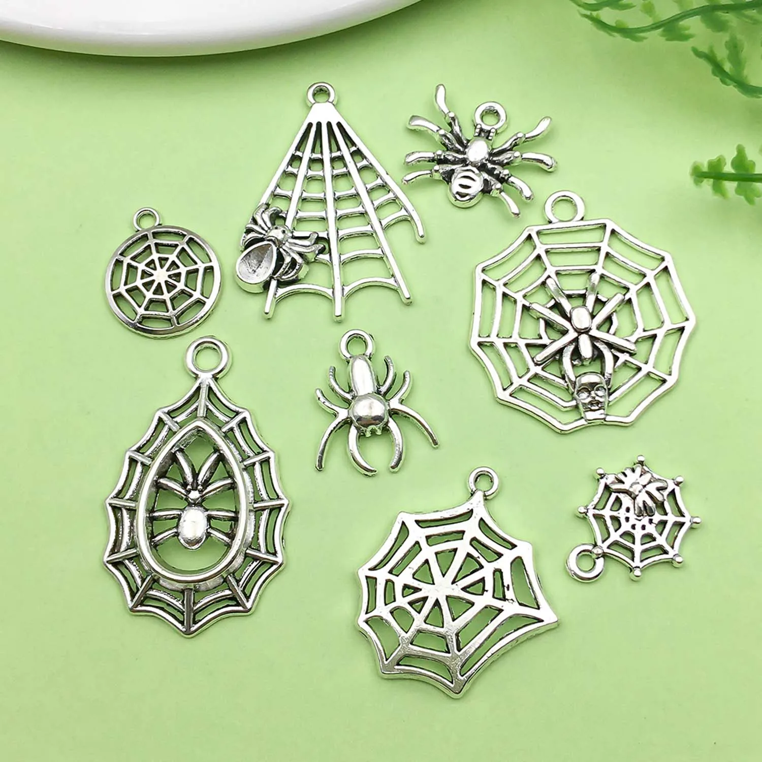 10/13pcs Antique Silvery Halloween Decoration Charms, Alloy Skull Spider, Spider Web Pendants For DIY Jewelry Making Accessories