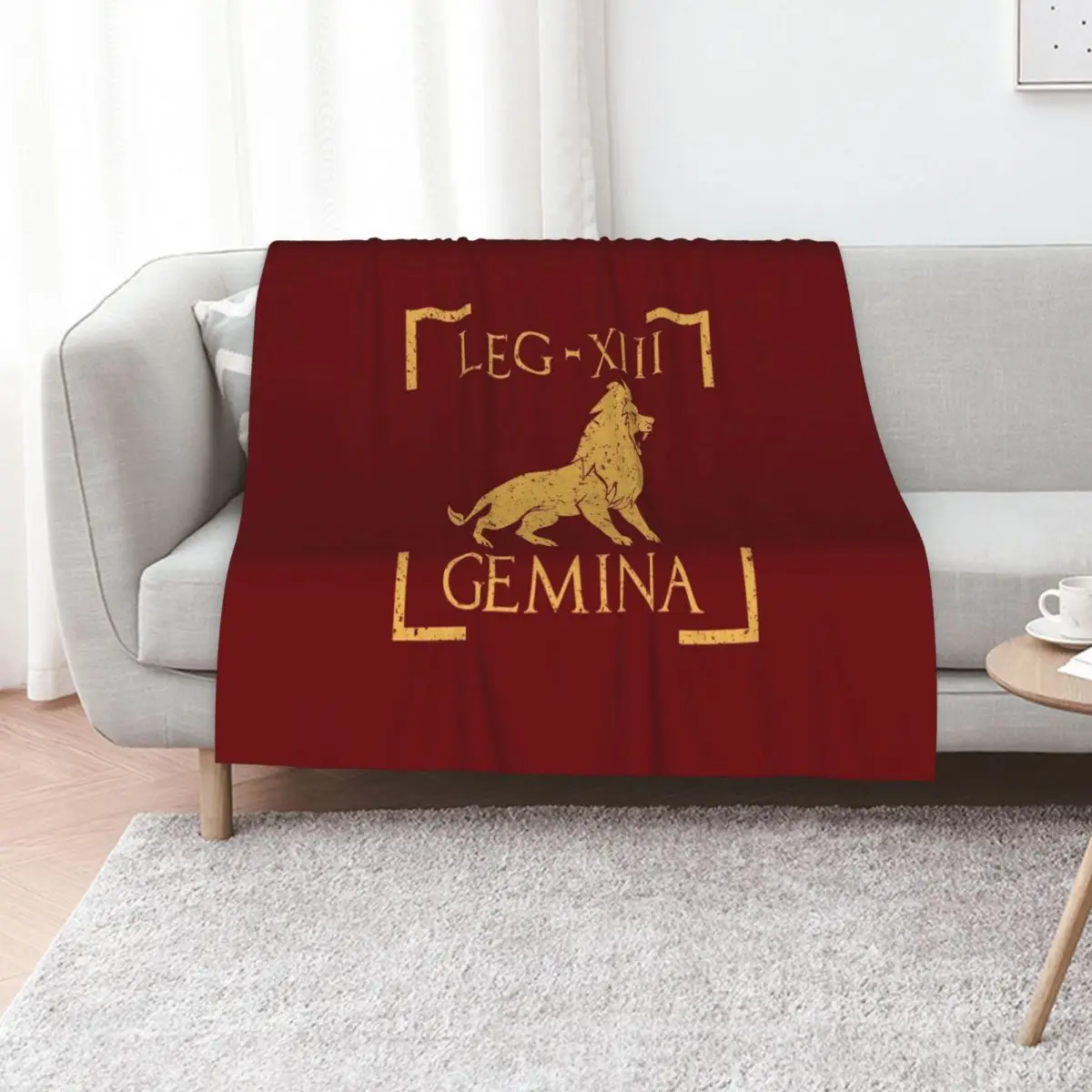 

Legio XIII Gemina Lion Emblem Roman Legion Throw Blanket Sofa Throw manga Nap Moving Blankets