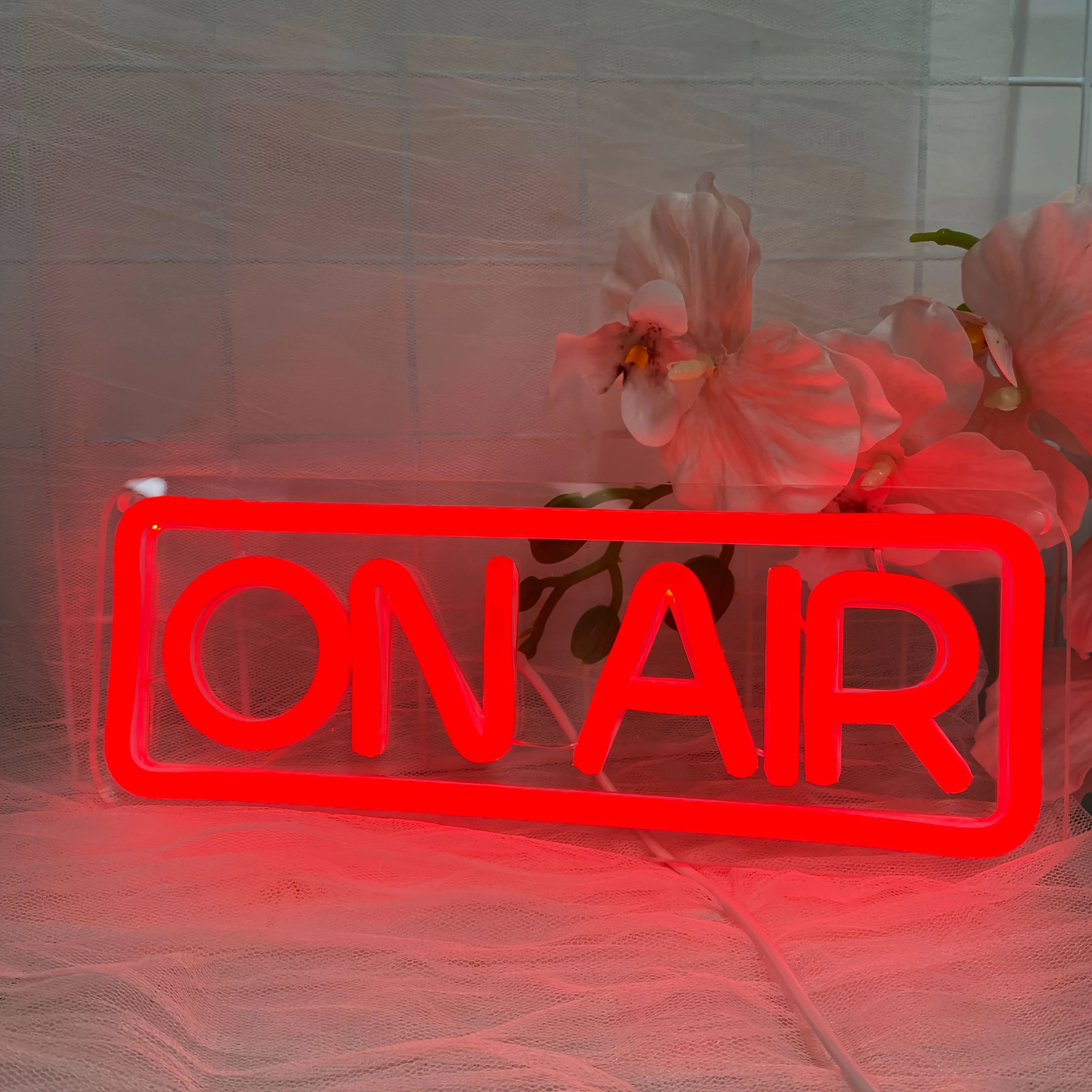 On Air Neon USB Powered LED Wall Decoration for live Game Broadcast and Music Studio Red light with White Lettering
