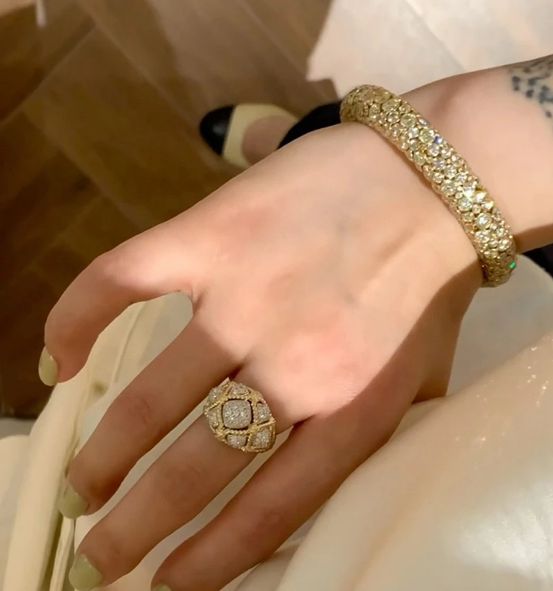 LUOWEND 100% 18K Anelli in oro giallo Design di moda di lusso 0.70 carati Anello da cocktail con vero diamante naturale per le donne Gioielleria raffinata