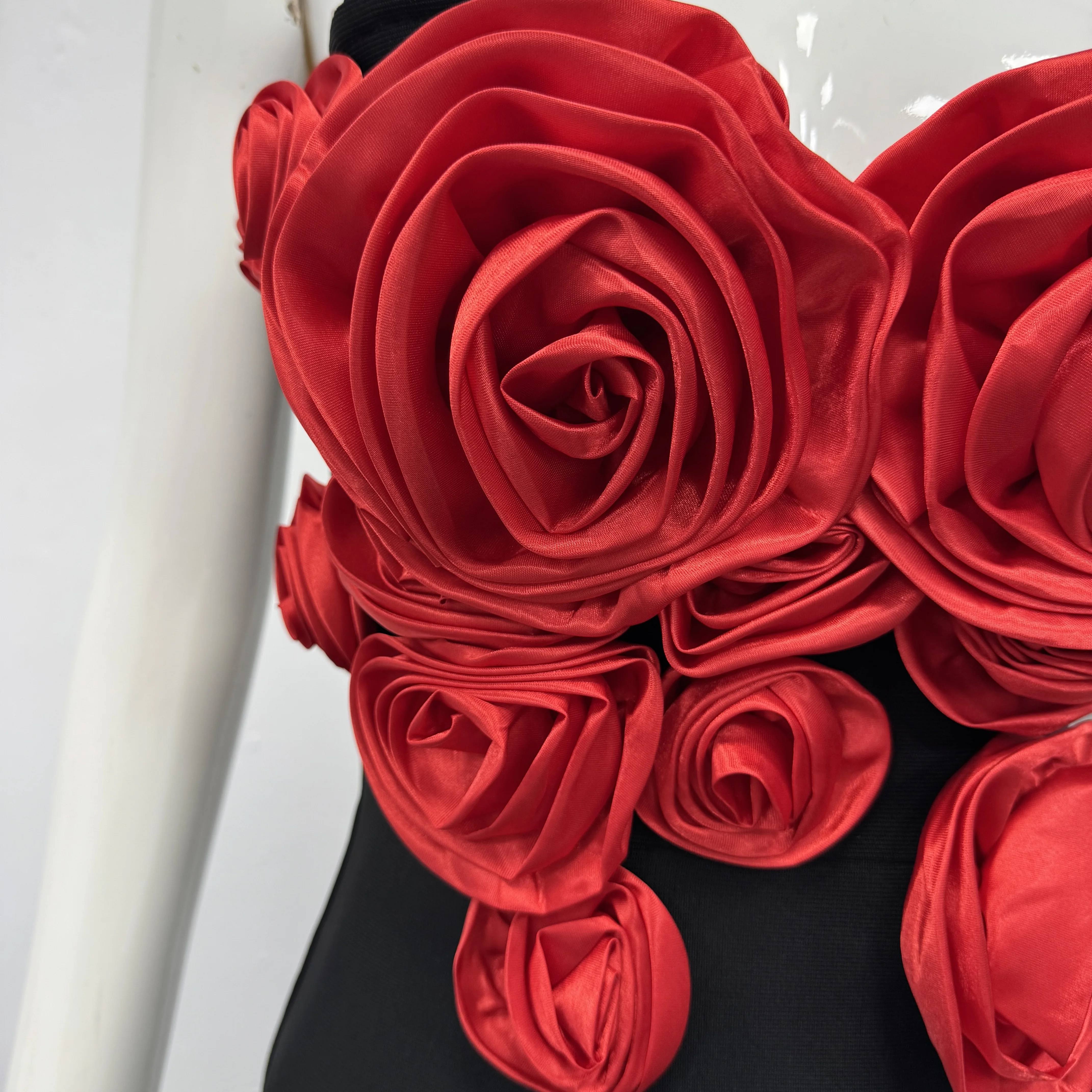 Women Sexy Strapless Elegant Flower Decoration long dress