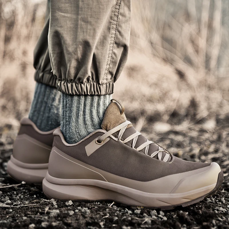 Anti-slip trail running shoes Mens sneakers Lightweight For men Swollen feet Arch support Pain relief Outdoor walking shoes