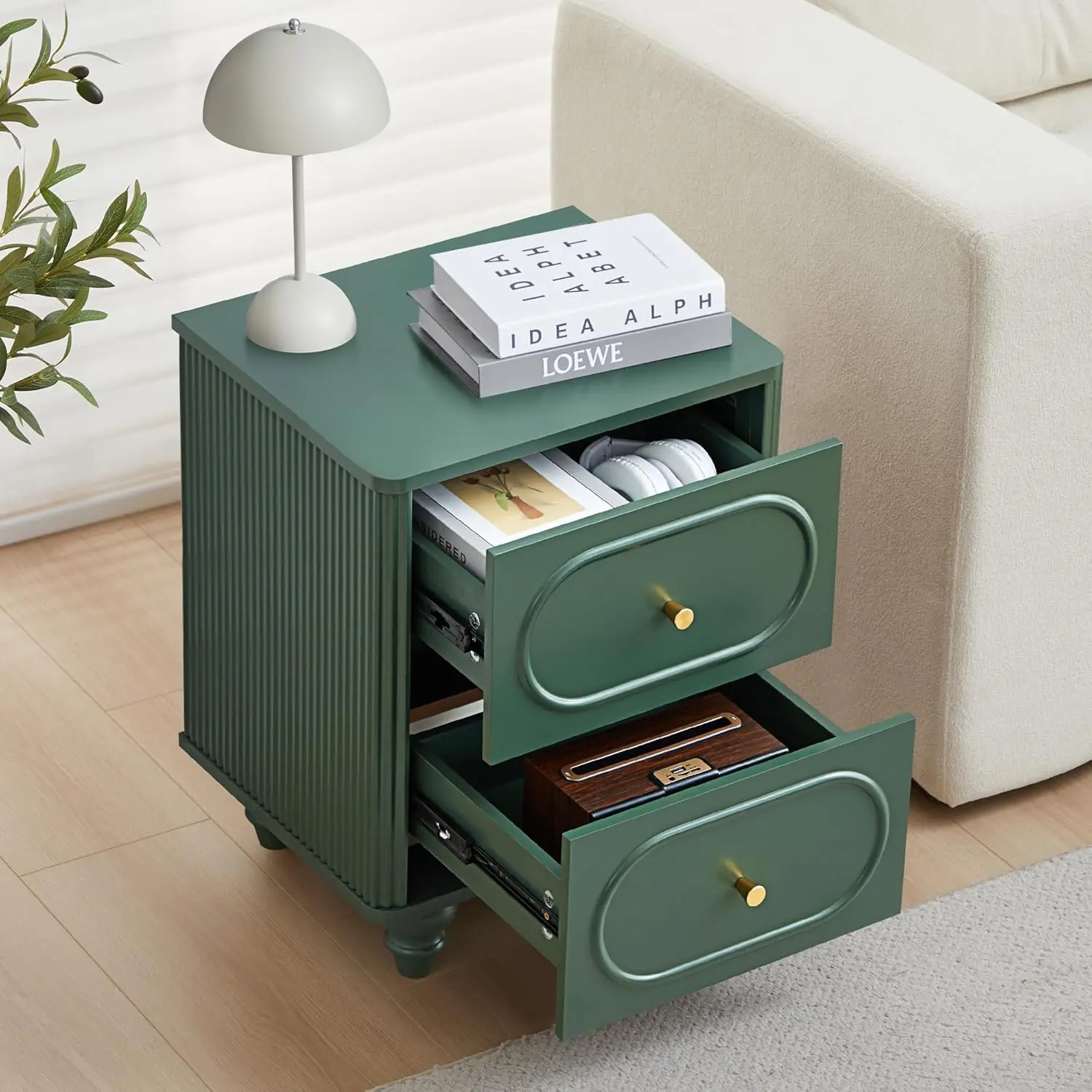 منضدة مخدد باللون الأخضر الحديث في منتصف القرن - طاولة بجانب السرير على طراز المزرعة الصغيرة لغرفة النوم مع درجين #4