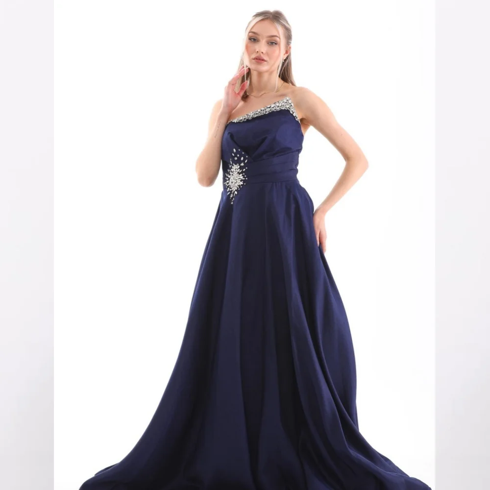 Maßgeschneidertes, sexy, lässiges Jersey-Kleid mit Perlenstickerei, drapierte Falte, Quinceanera-A-Linie, trägerlos, maßgeschneidertes Anlasskleid, lange Kleider