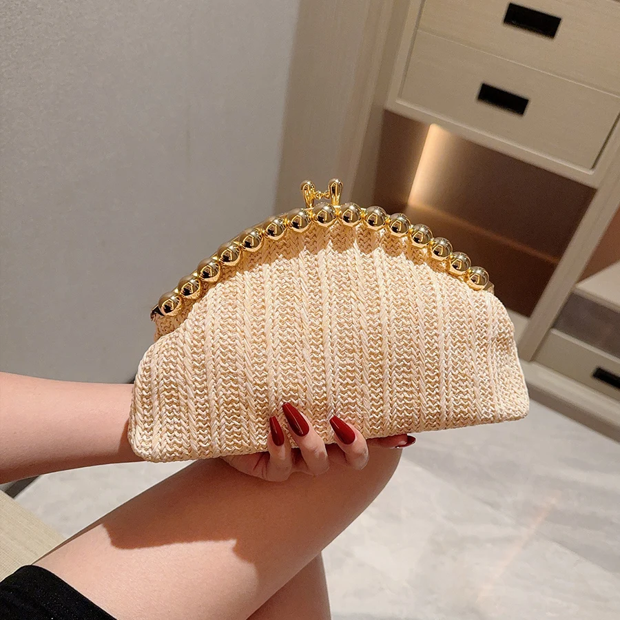 

Fashion Straw Clip Shell Clutch Bag for Women Beaded Design Woven Handbags Half-Moon Summer Beach Bag Chains Shoulder Bags Bolsa