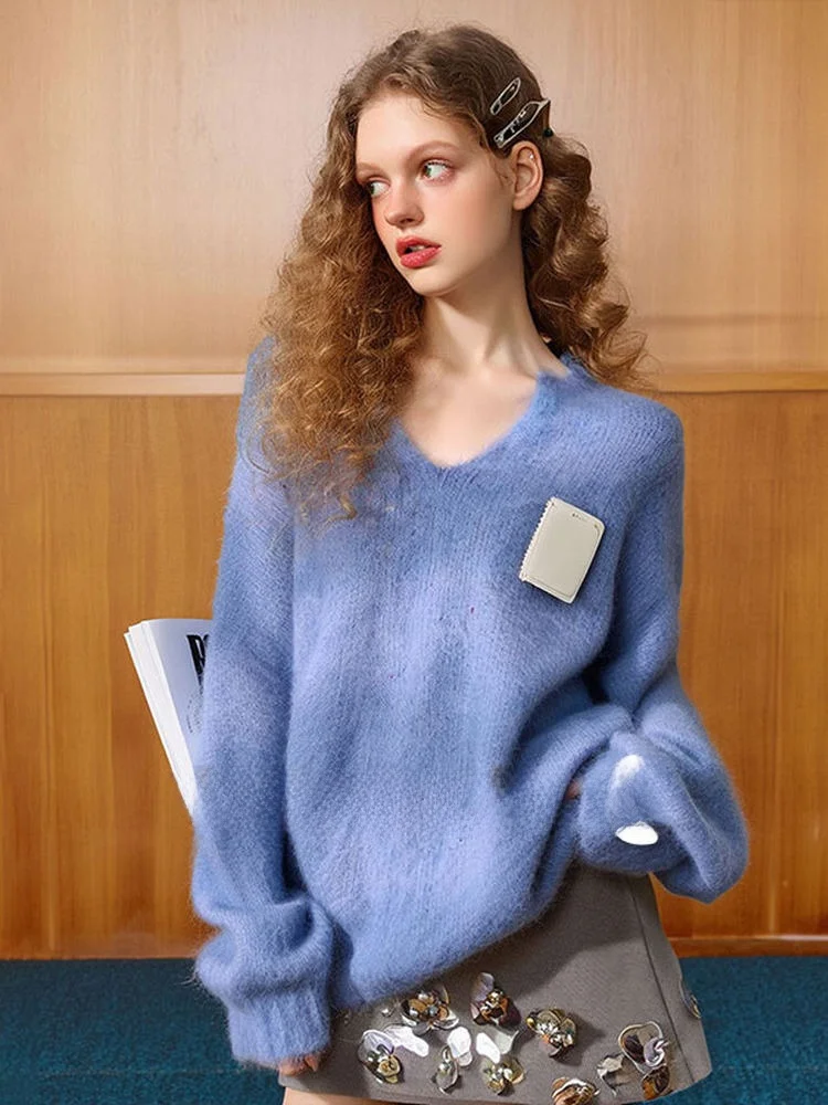 

Мягкий, приятный к телу синий женский свитер с V-образным вырезом, свободного кроя, осенне-зимняя новинка, удобный вязаный повседневный топ с длинными рукавами