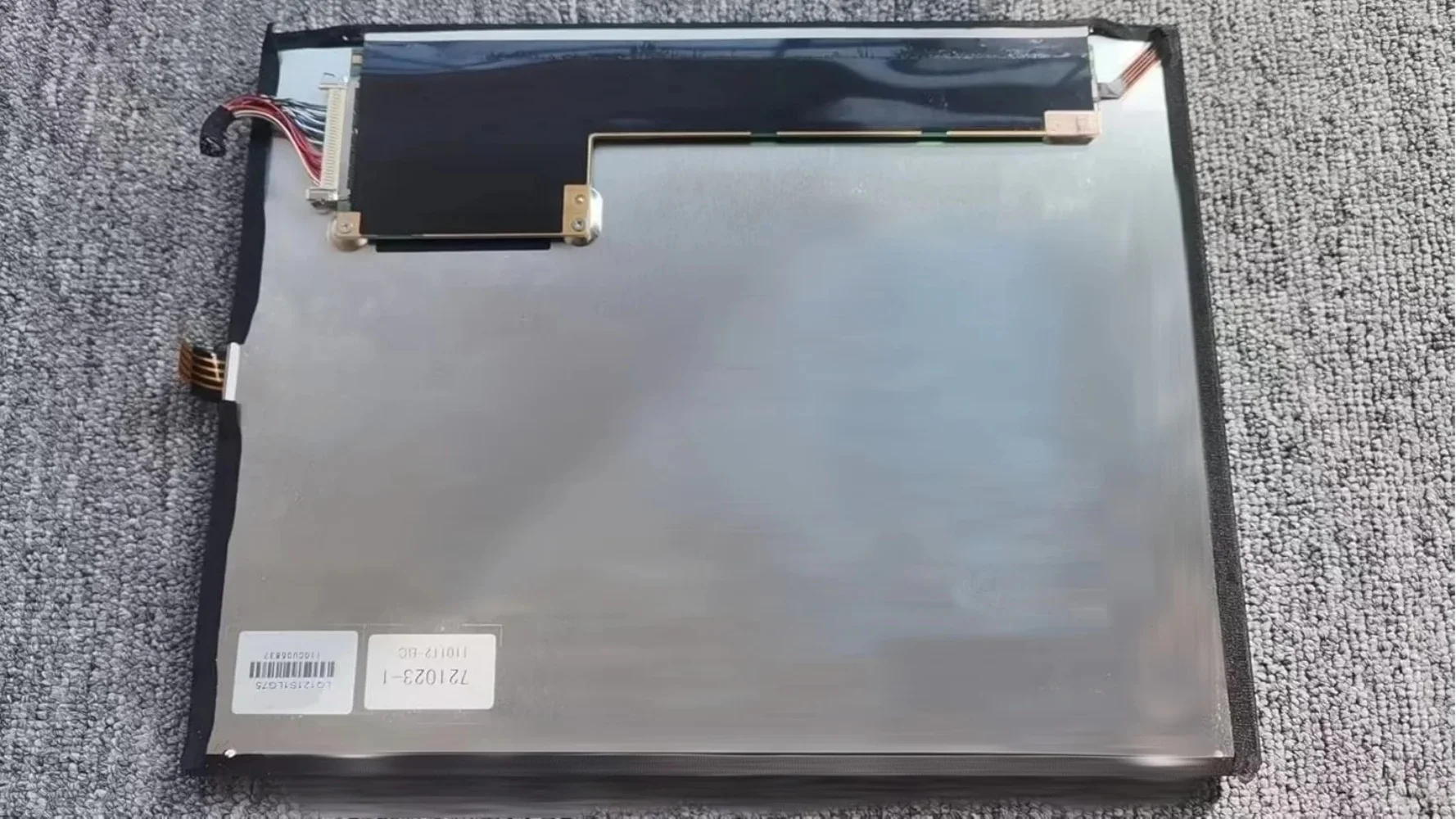 

Оригинальный LQ121S1LG75 12,1-дюймовый ЖК-экран
