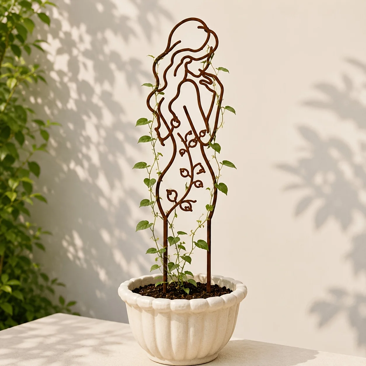 Vintage-Pflanzgitter aus Eisen im Used-Look, minimalistische Kunst-Pflanzenstütze für Rosen und Klematis, Gartendekoration, Geschenk für Pflanzenliebhaber – Detail 9