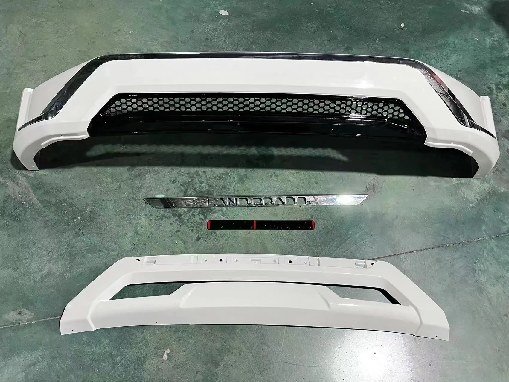 Auto parts Off-road Vehicle Body Kits Front Rear Bumper  Fit For 2018- 2021 toyota prado