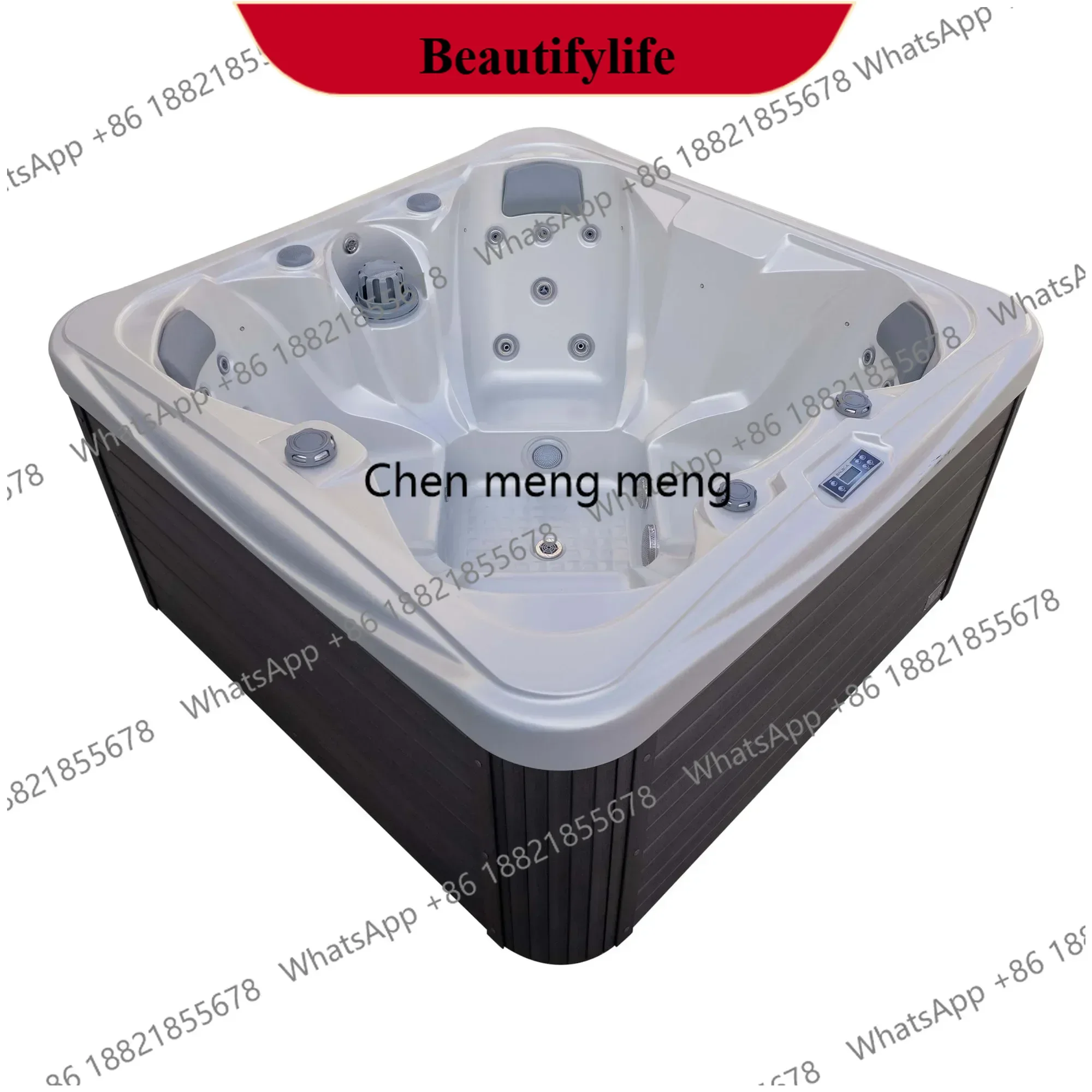 D132 4 People Play …