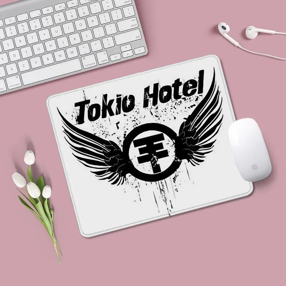 Small Mouse Pad Gaming Mat Tokio Hotel Desk Gadgets Mousepad Gamer Office Rug Offices Accessories Mats Anime Computer Mause Cute