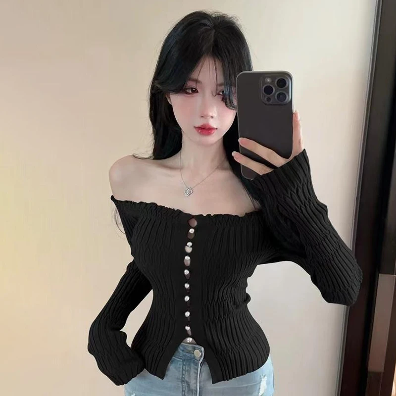 Korean INS Style Sensuality Women's Fashion Pearl Buttons Off-shoulder Long Sleeve Slim Knitted Sweater