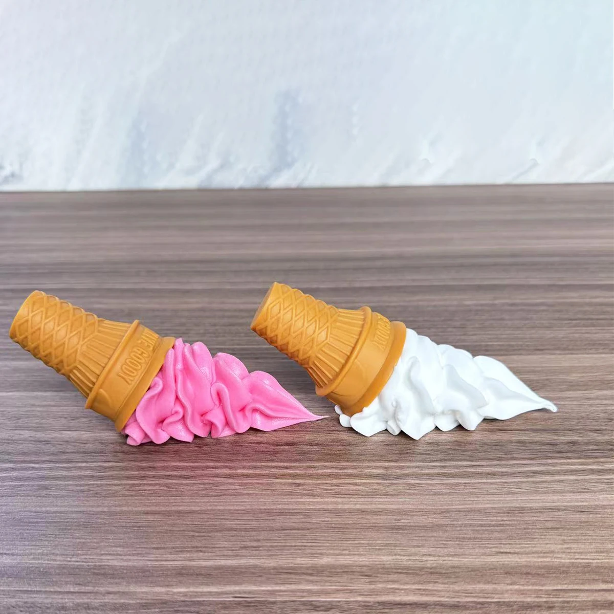 FAKE Dropped Ice Cream Cone Food Prop replica display food Spoof props Fake ice cream simulation sample prop decoration 1PC